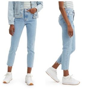 Levi's Wedgie Icon Crop Jeans Tango Talks Light Wash